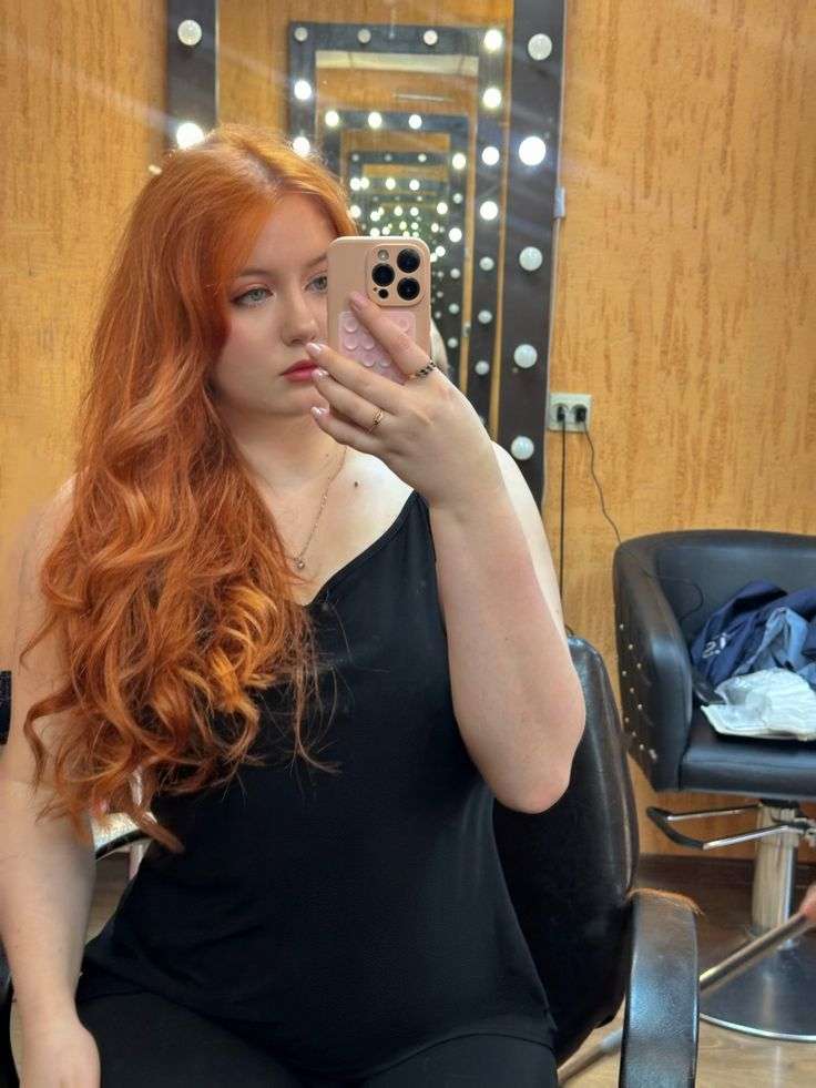 Girls For Night – hotel-ready style portrait (preview) – Pakistan – photo 16 of 20