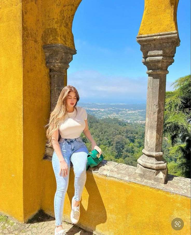 Book Girl For Night In Lahore – studio-style look with crisp lighting – Lahore – photo 3 of 20